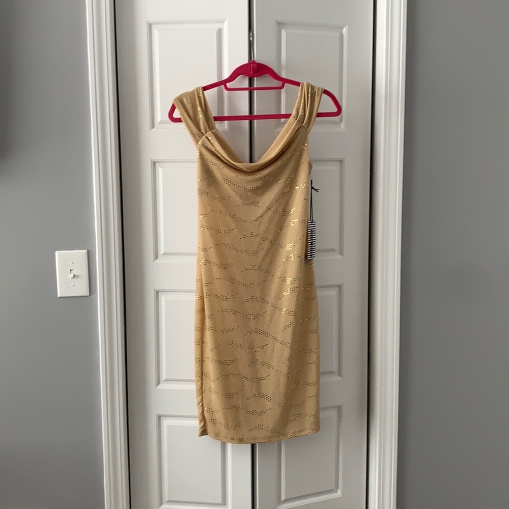 Haute Monde dress. Size M. 87% Nylon. 8% Mettlic.. 5% Spandex with sequin.